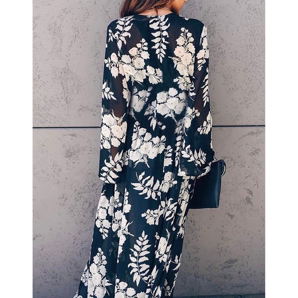 CLEARANCE ⭐️ New Floral Duster/Kimono with Tie - Picture 7 of 8